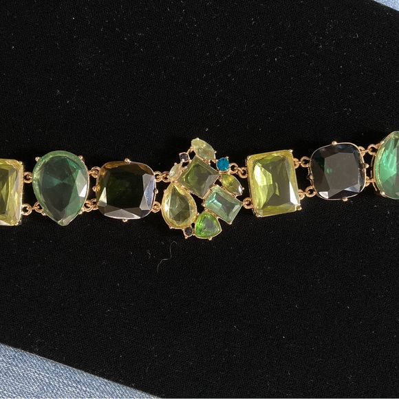 Multi-stone wide link bracelet GP over base-metal 16 assorted stones 7”x1 3/4” - Picture 5 of 10